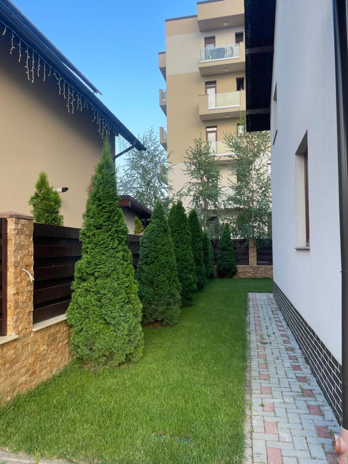 Vila Pati Ploieşti Buitenkant foto